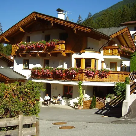 דירה Haus Bergzauber *