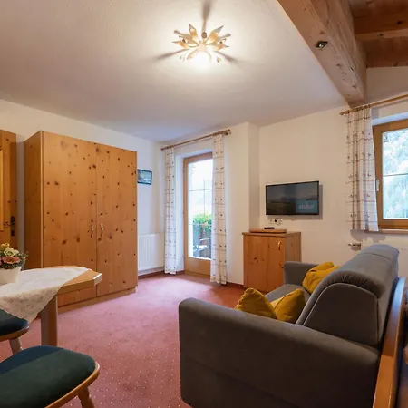 Haus Bergzauber Lägenhet